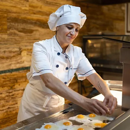 Poseidon 3* بينايدورم