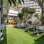 Poseidon Lägenhetshotell 3*