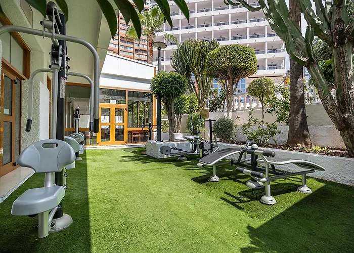 Poseidon Apartahotel 3*