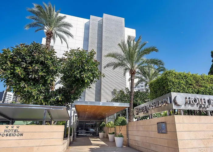 Apartahotel Poseidon 3*